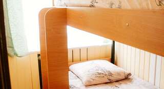 Хостел Tikhoe Mesto Кострома Спальное место на двухъярусной кровати в общем номере с 2 кроватями-2